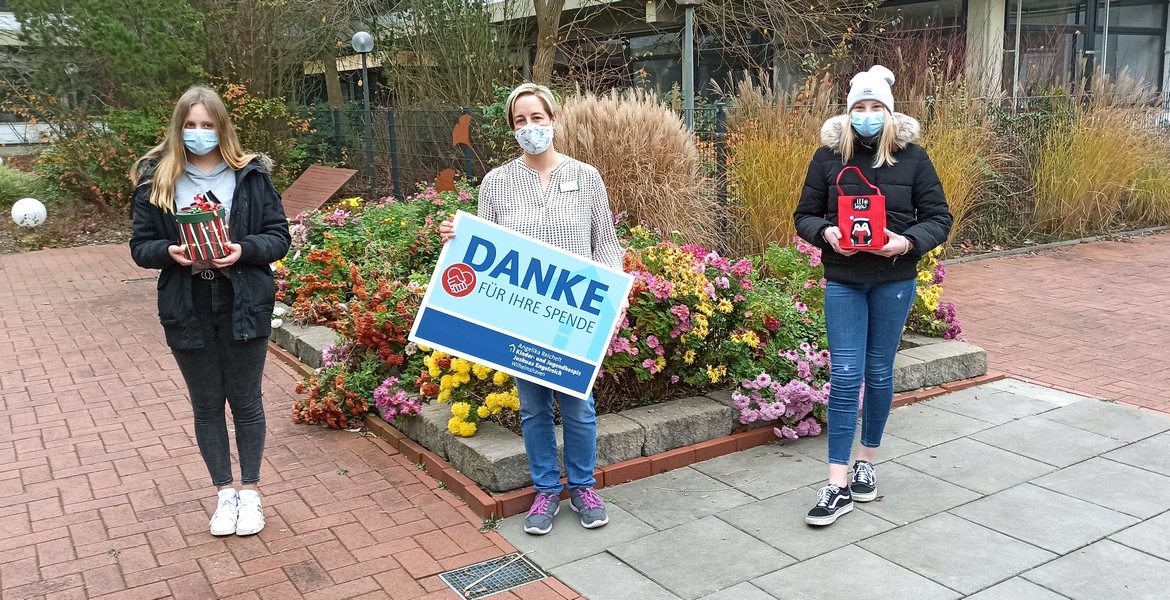 Übergabe Kinderhospiz - IGS Friesland Nord - Klasse 8.1