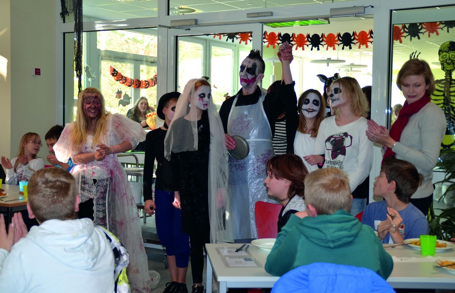 MEA8-halloween.jpg