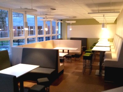 lounge1.jpg
